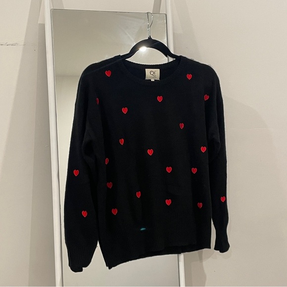 S QI Cashmere Heart Sweater - Picture 2 of 6